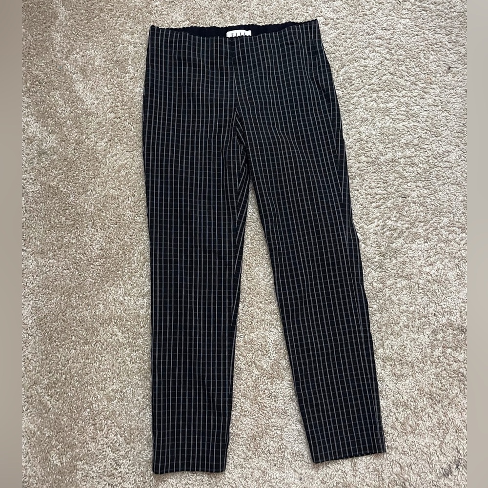 90s style Elle women's plaid cropped Black and White Pants Preppy Academia Chic